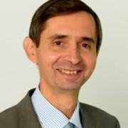 Jean-Bernard Kovarik est Vice-président « Appui aux politiques publiques » et Directeur du Campus de Versailles à l’Université Gustave-Eiffel. Il occupe ces fonctions au sein de l’établissement.